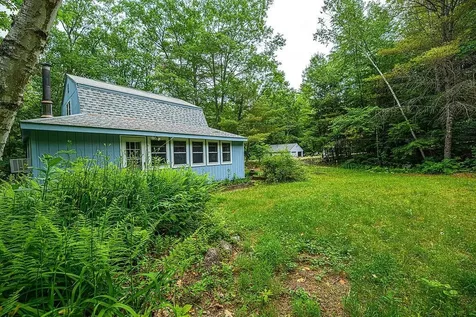 19 Boulder Pass Hillsborough NH 03244