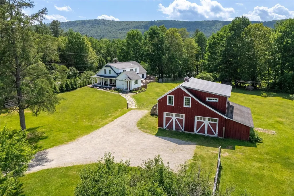 3236 Weston-andover Road Andover VT 05143