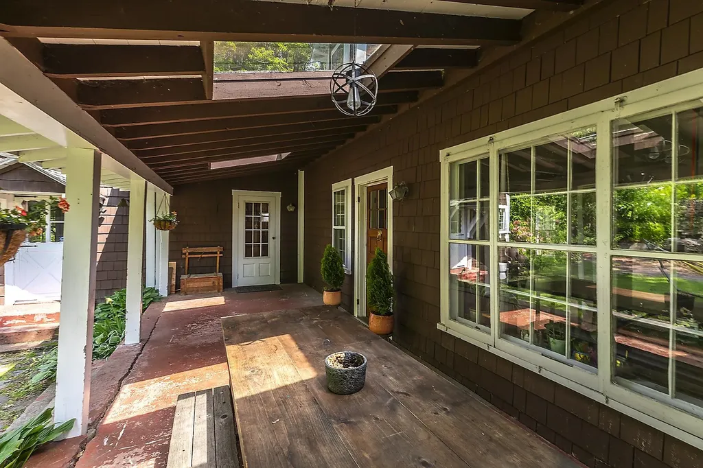 371 Vt Route 12 Hartland VT 05048