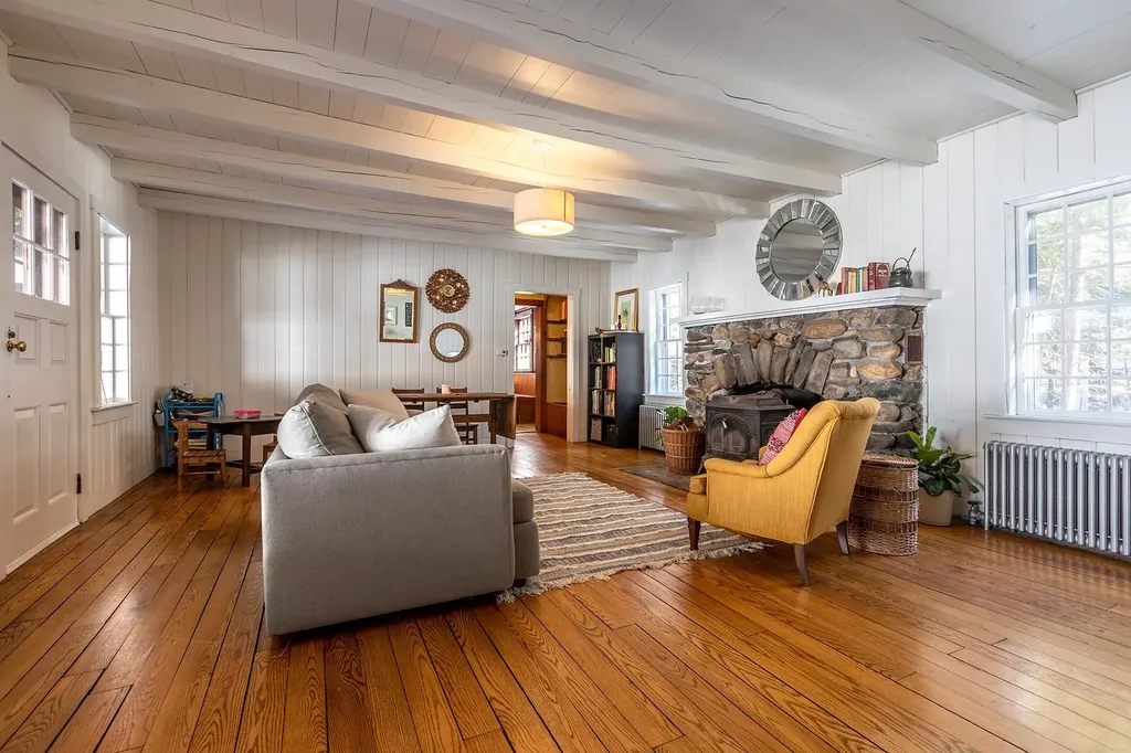 371 Vt Route 12 Hartland VT 05048