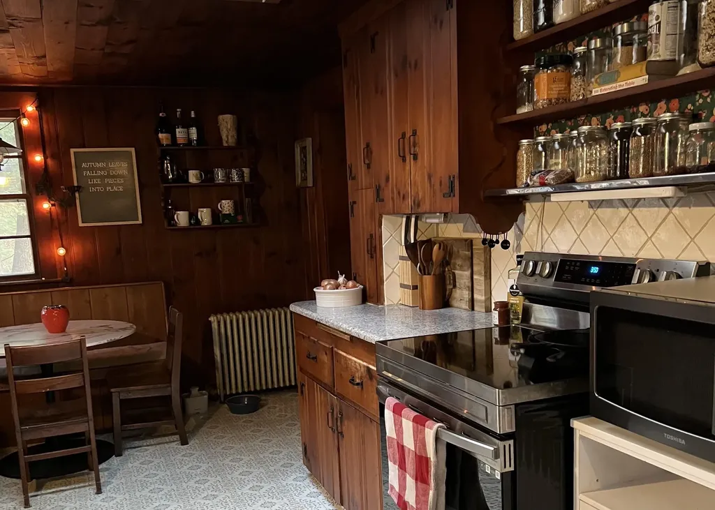 371 Vt Route 12 Hartland VT 05048