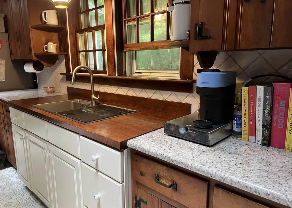 371 Vt Route 12 Hartland VT 05048