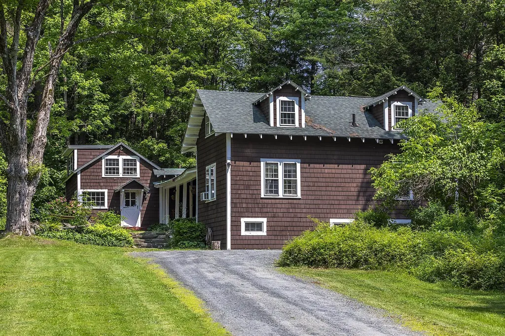 371 Vt Route 12 Hartland VT 05048