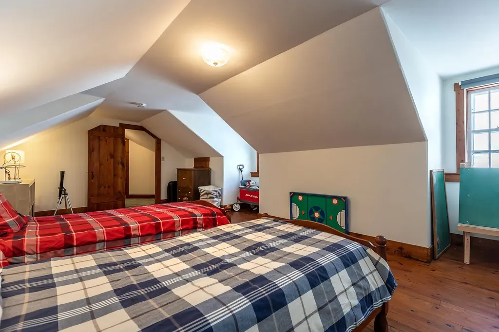 371 Vt Route 12 Hartland VT 05048