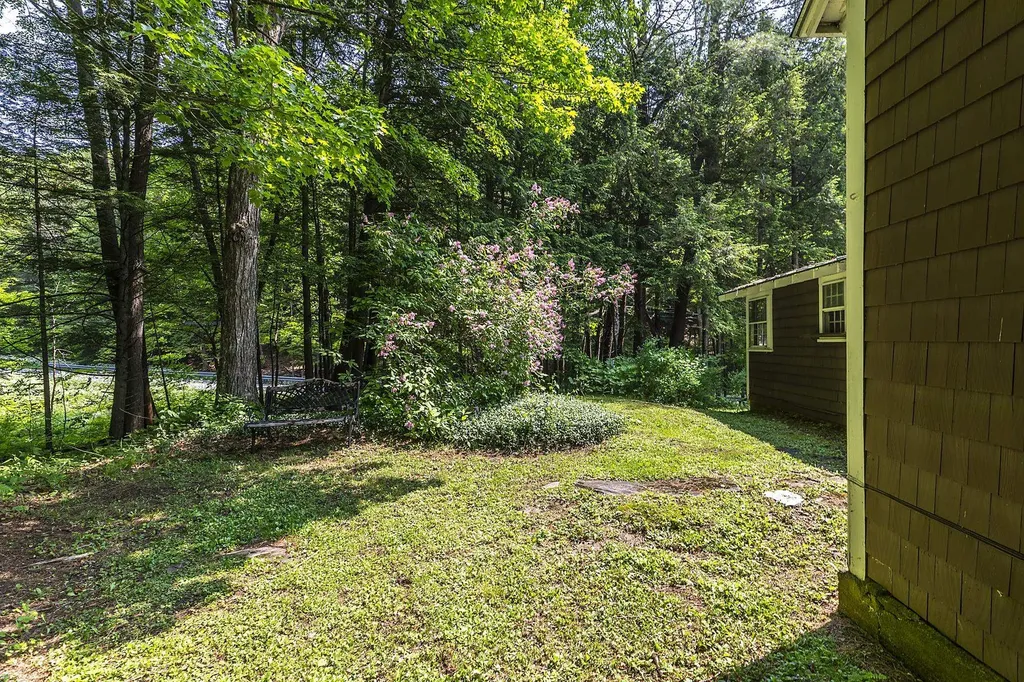 371 Vt Route 12 Hartland VT 05048