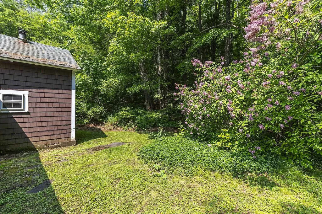 371 Vt Route 12 Hartland VT 05048