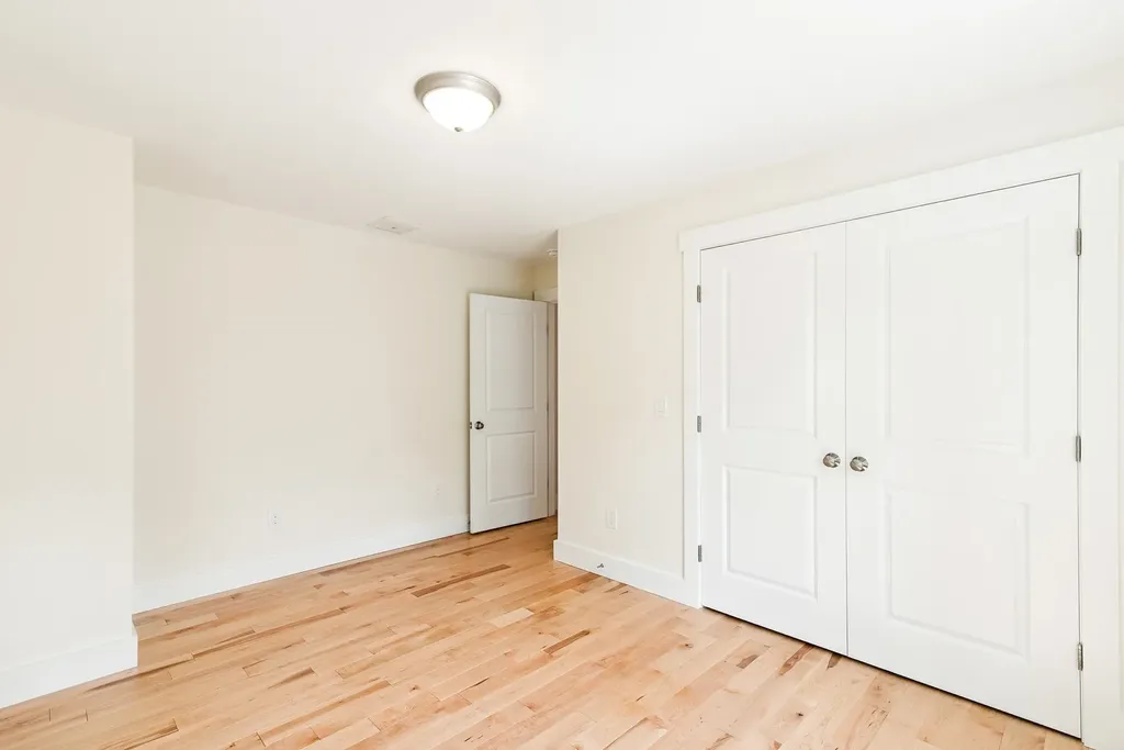 15 Pine Street Rollinsford NH 03869