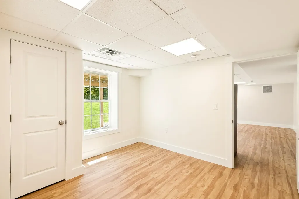 15 Pine Street Rollinsford NH 03869