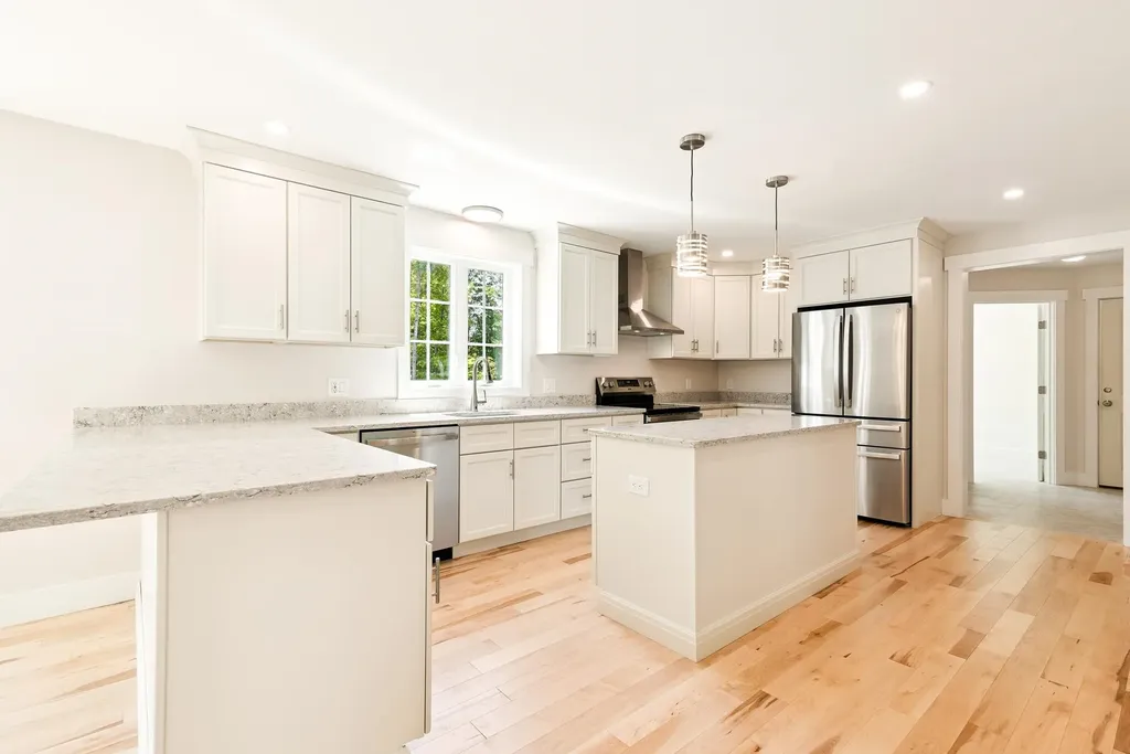 15 Pine Street Rollinsford NH 03869