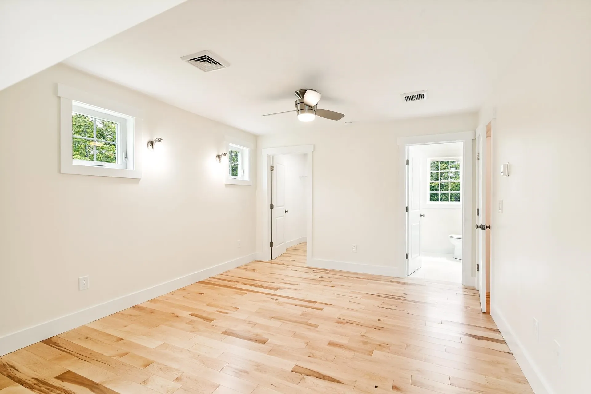 15 Pine Street Rollinsford NH 03869