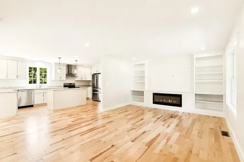 15 Pine Street Rollinsford NH 03869