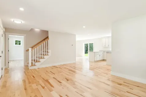 15 Pine Street Rollinsford NH 03869