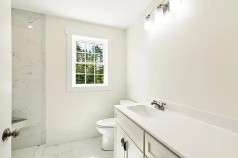 15 Pine Street Rollinsford NH 03869