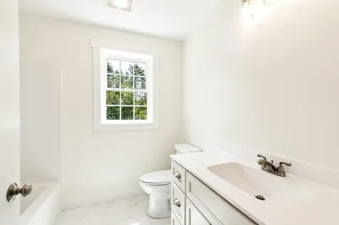 15 Pine Street Rollinsford NH 03869