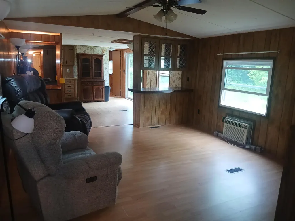 12 Daniels Drive Enfield NH 03748