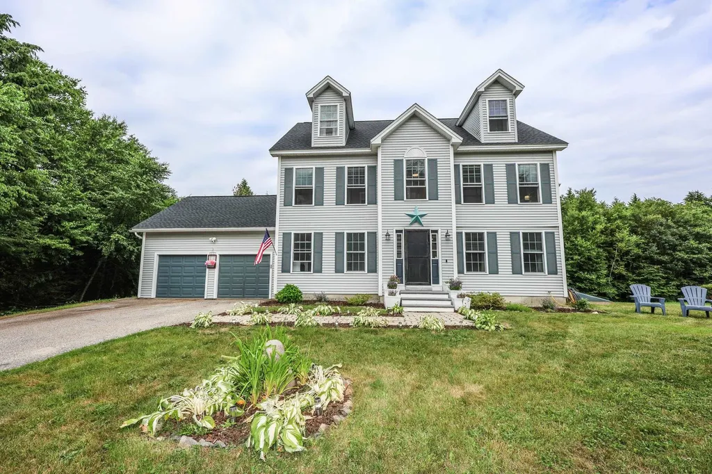 84 Holly Hill Farm Road Weare NH 03281