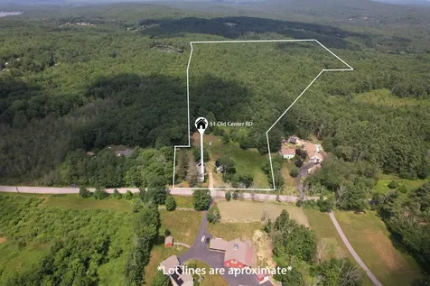 51 Old Center Road Deerfield NH 03037