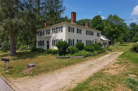 51 Old Center Road Deerfield NH 03037
