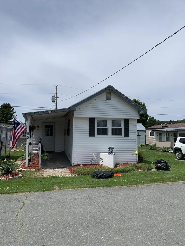 224 Shattuck Hill Derby VT 05928