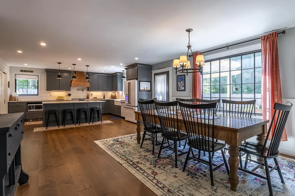 2 Maple Street Woodstock VT 05091