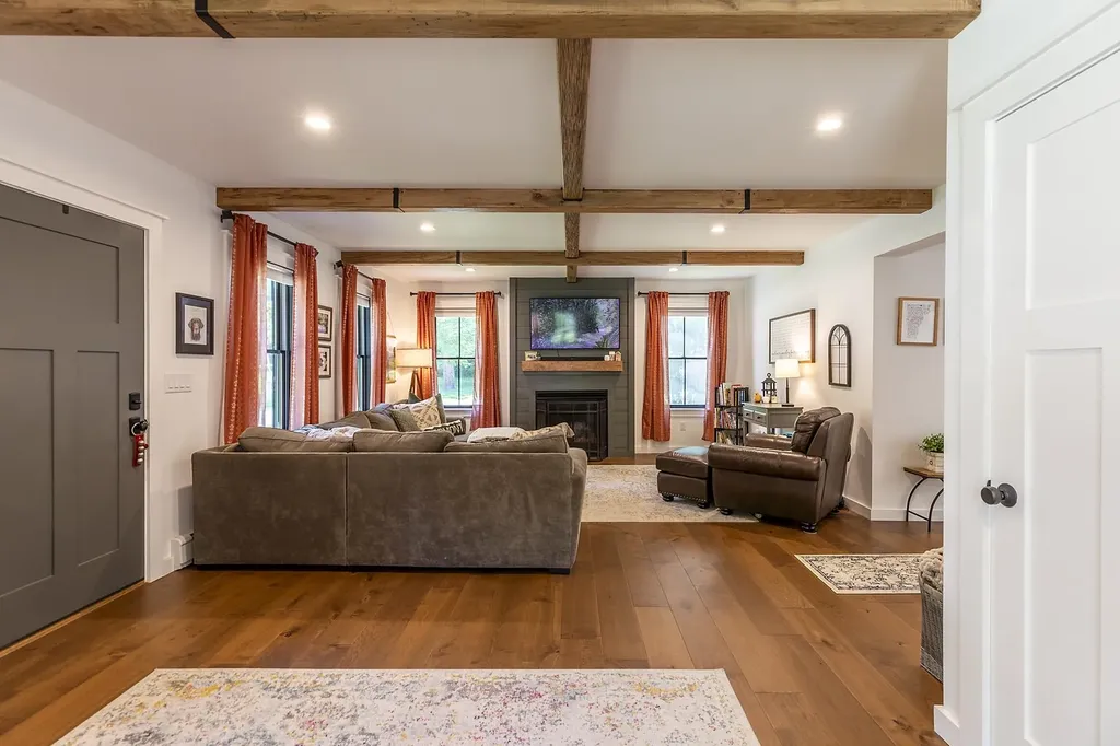 2 Maple Street Woodstock VT 05091