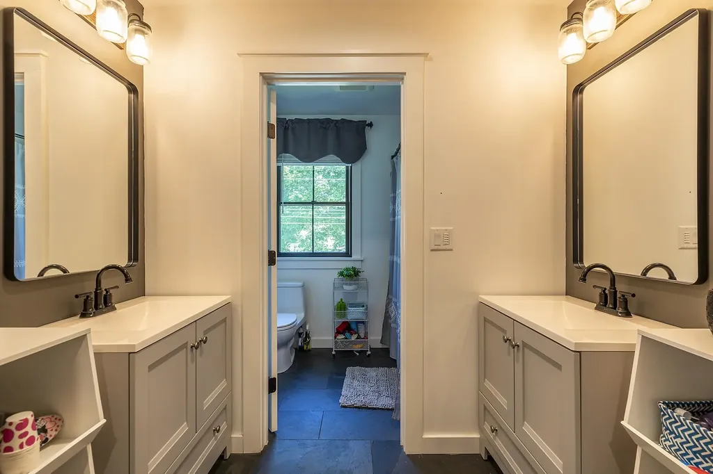 2 Maple Street Woodstock VT 05091