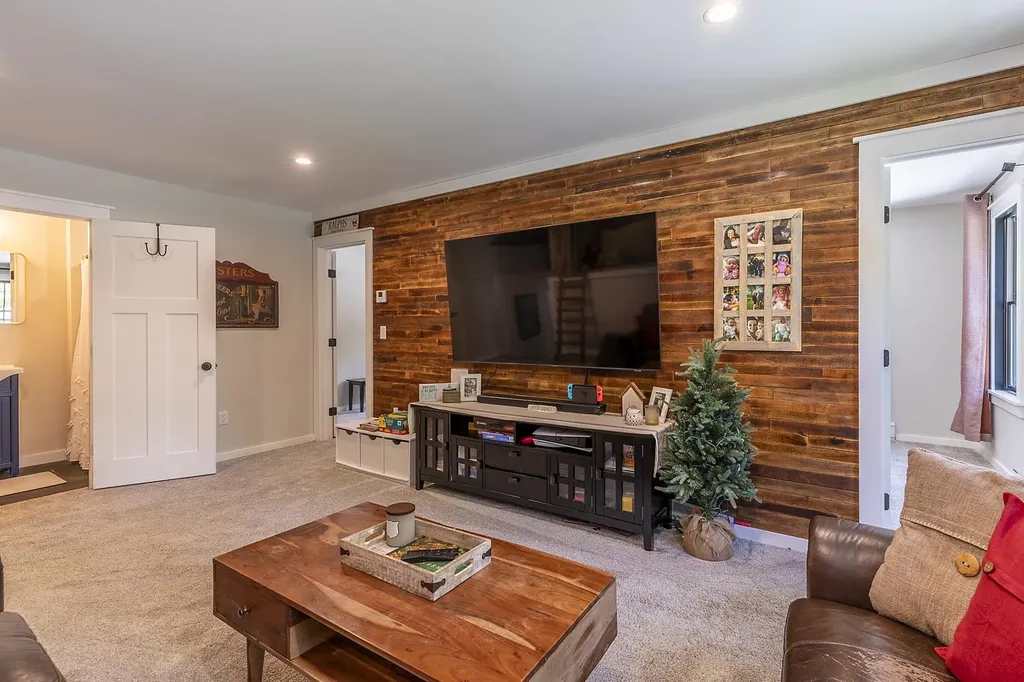 2 Maple Street Woodstock VT 05091