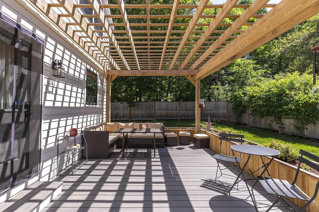 2 Maple Street Woodstock VT 05091