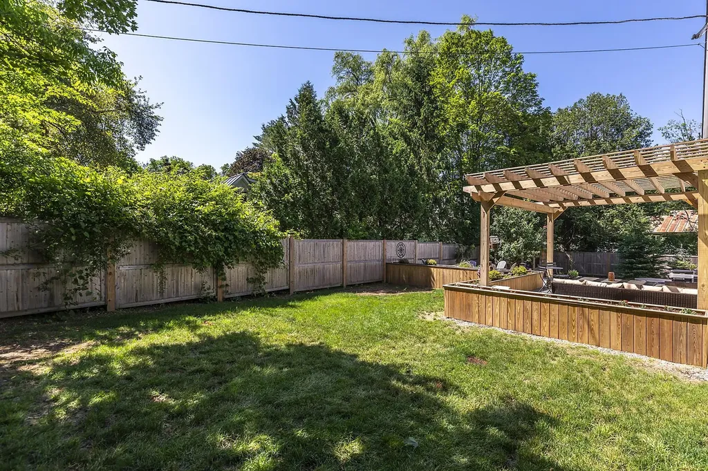 2 Maple Street Woodstock VT 05091