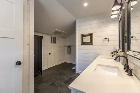 2 Maple Street Woodstock VT 05091