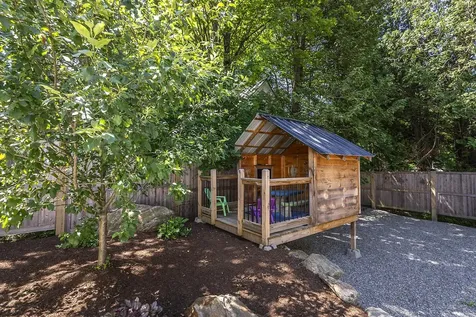 2 Maple Street Woodstock VT 05091