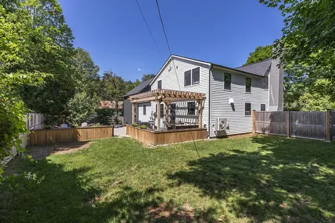 2 Maple Street Woodstock VT 05091