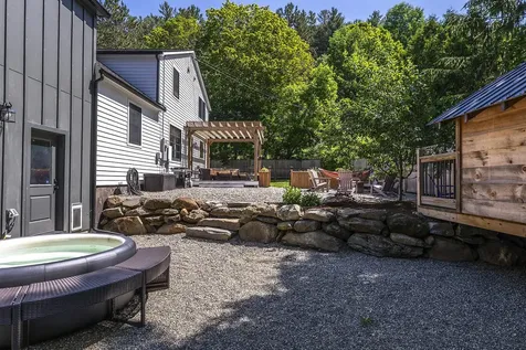 2 Maple Street Woodstock VT 05091