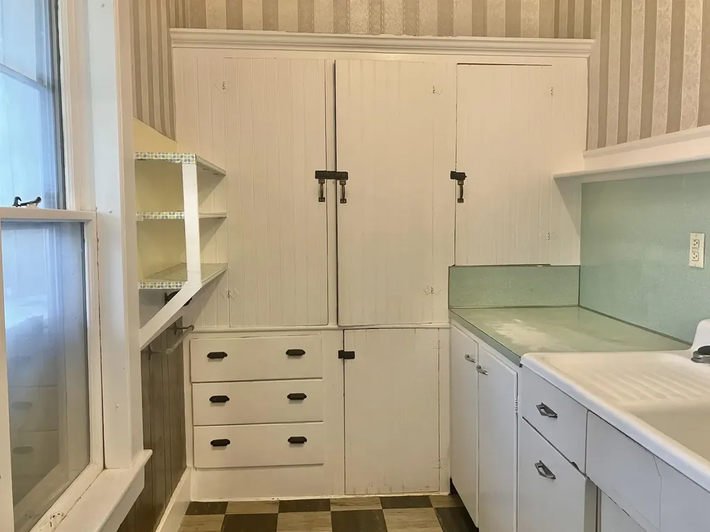 26 Spring Street Hardwick VT 05843