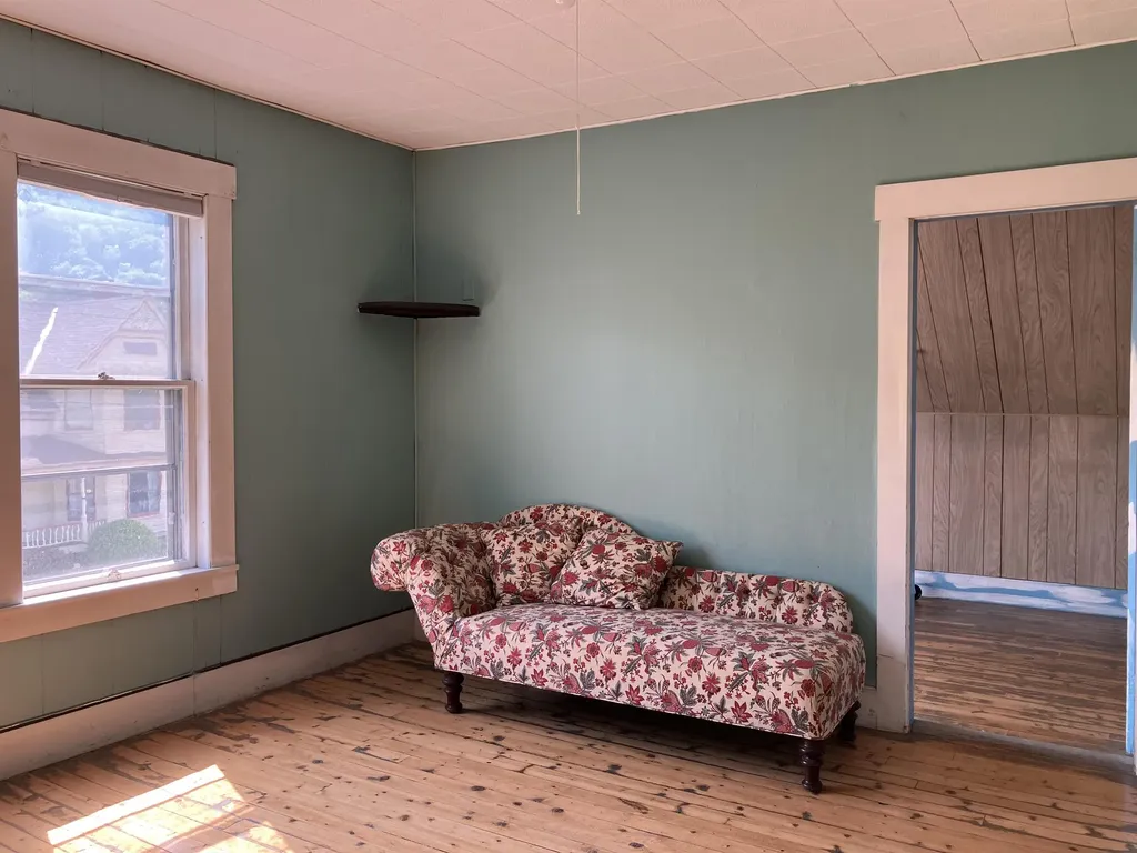 26 Spring Street Hardwick VT 05843