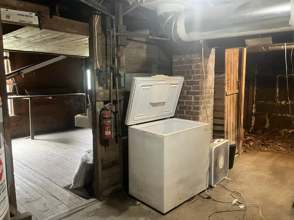 26 Spring Street Hardwick VT 05843