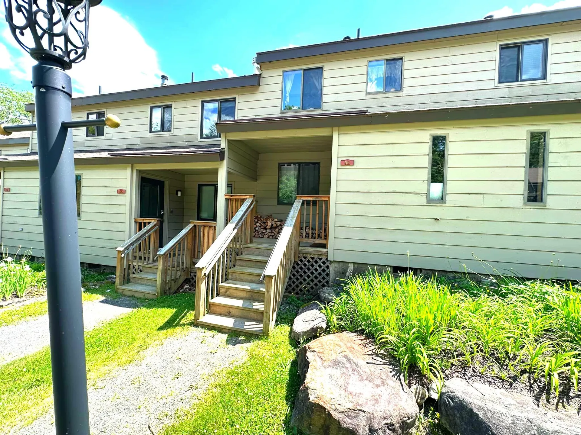 5E Polar Bear N Dover VT 05356