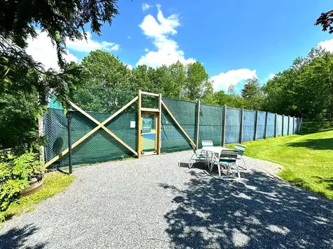 5E Polar Bear N Dover VT 05356