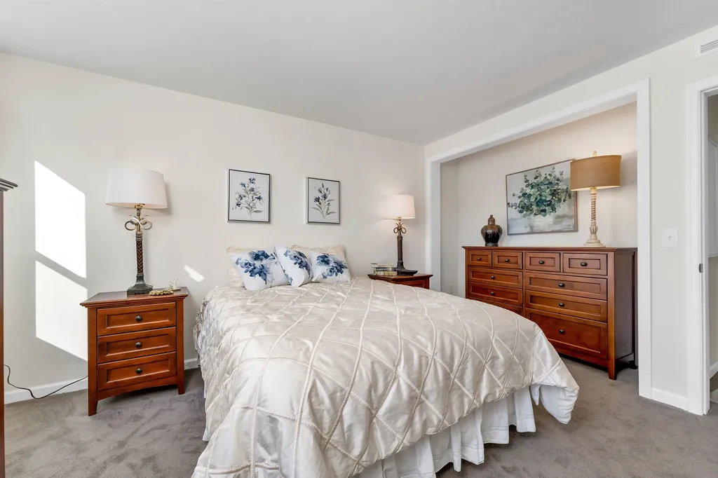 20-B Wildflower Lane Plymouth NH 03264