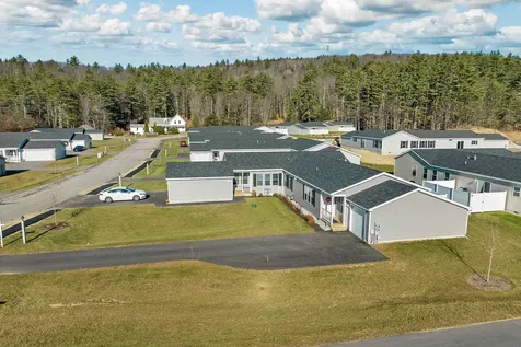 20-B Wildflower Lane Plymouth NH 03264