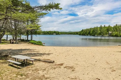 32 Coves End Road Wolfeboro NH 03894