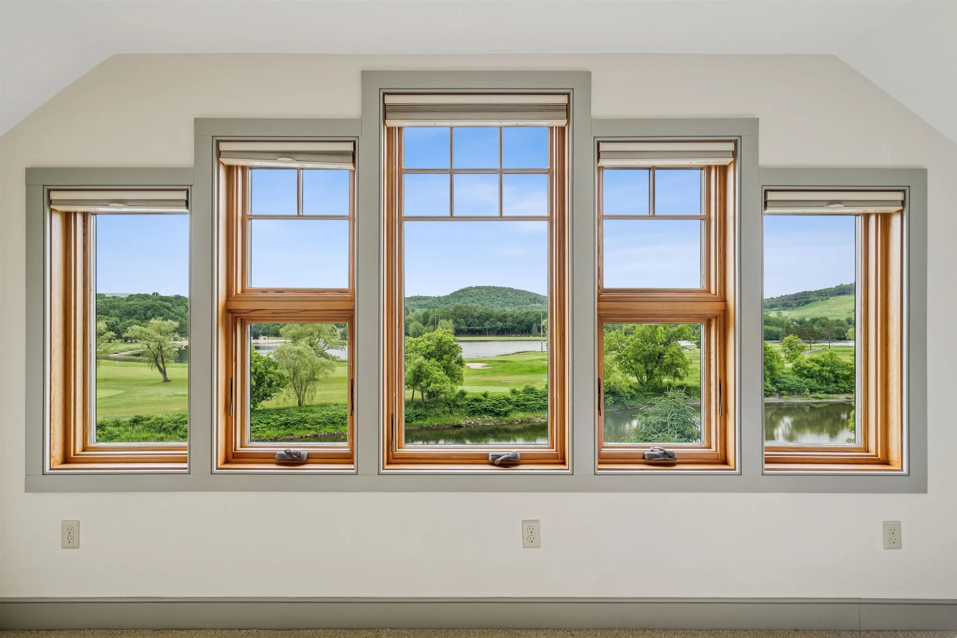 2346 Quechee Main Street Hartford VT 05059