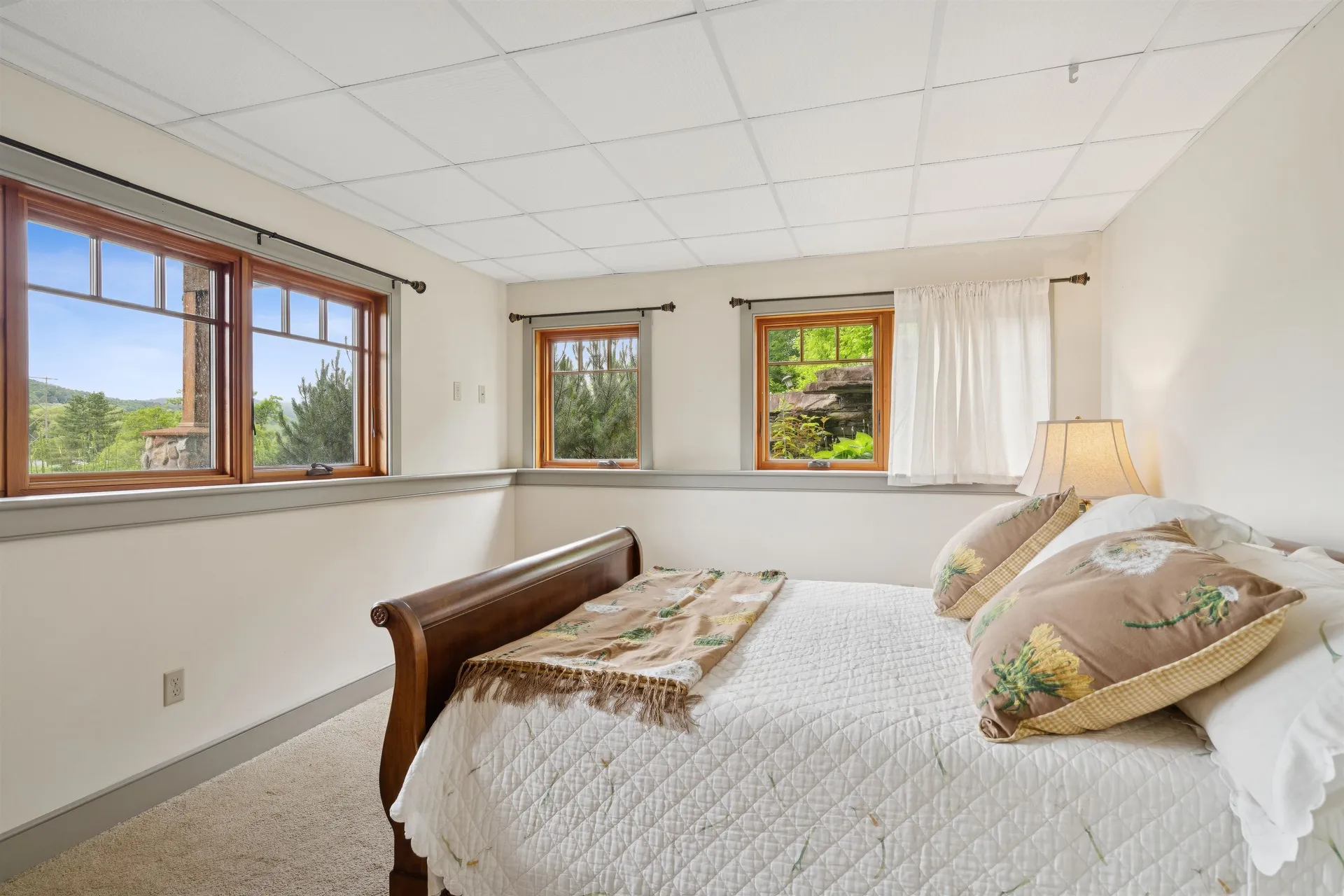 2346 Quechee Main Street Hartford VT 05059