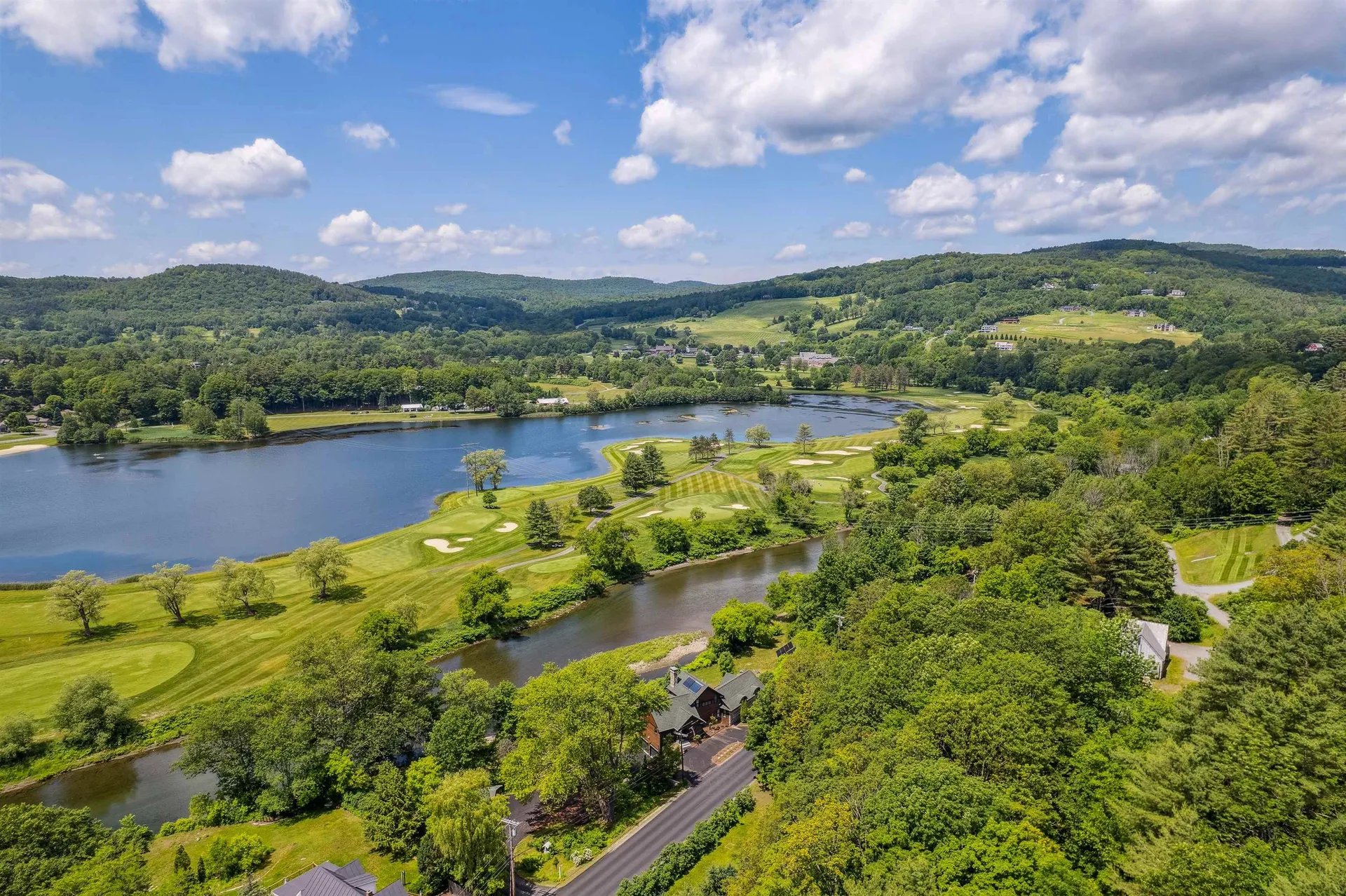 2346 Quechee Main Street Hartford VT 05059