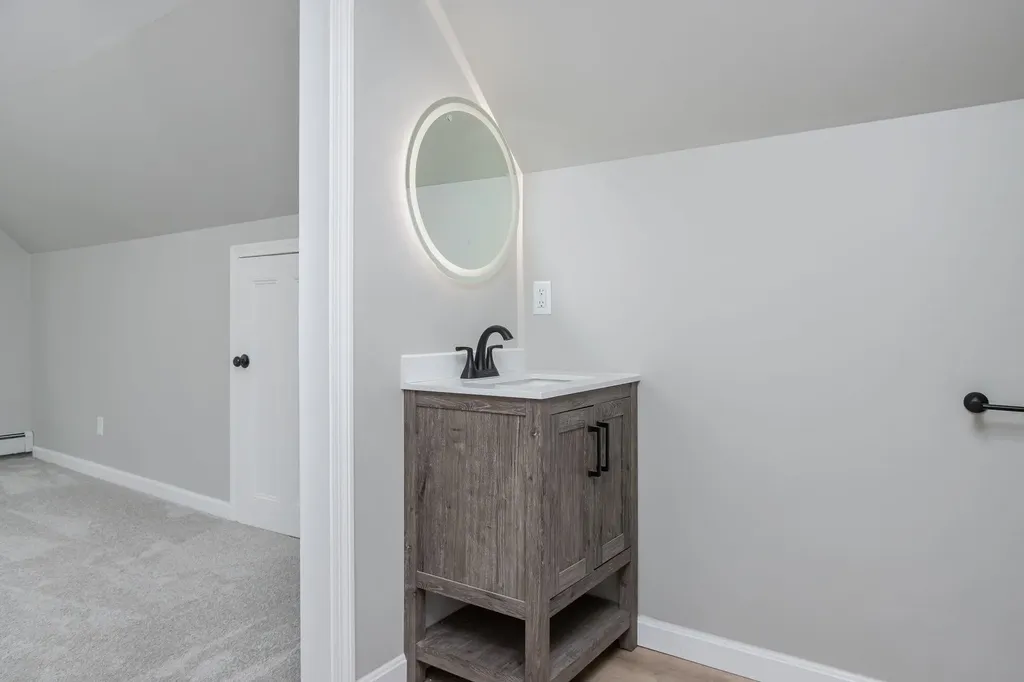 783 Hooksett Road Auburn NH 03032