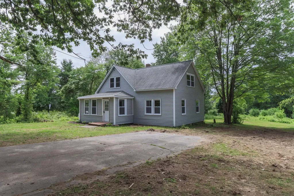 783 Hooksett Road Auburn NH 03032