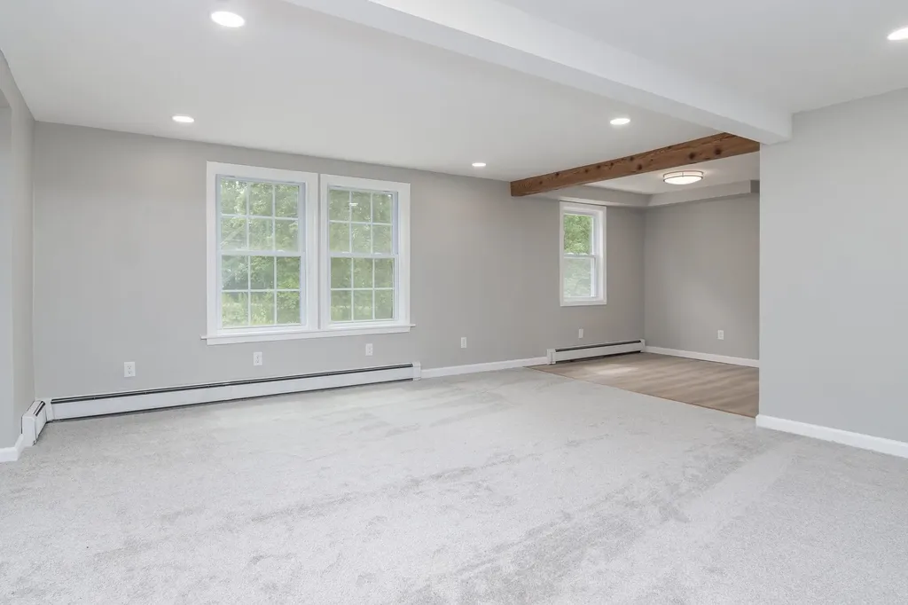 783 Hooksett Road Auburn NH 03032