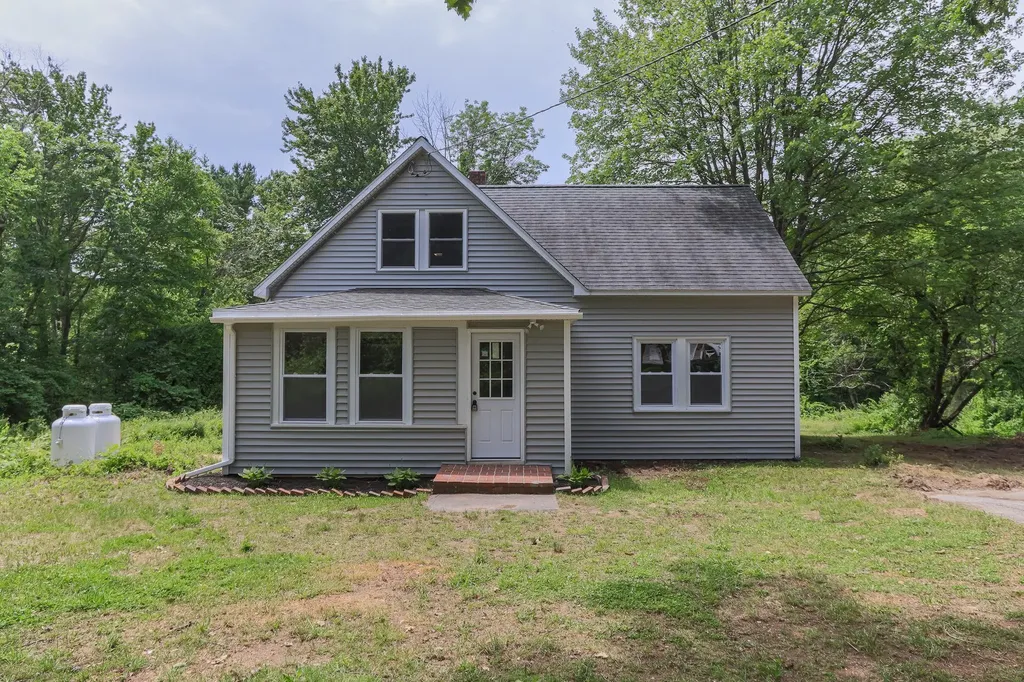 783 Hooksett Road Auburn NH 03032