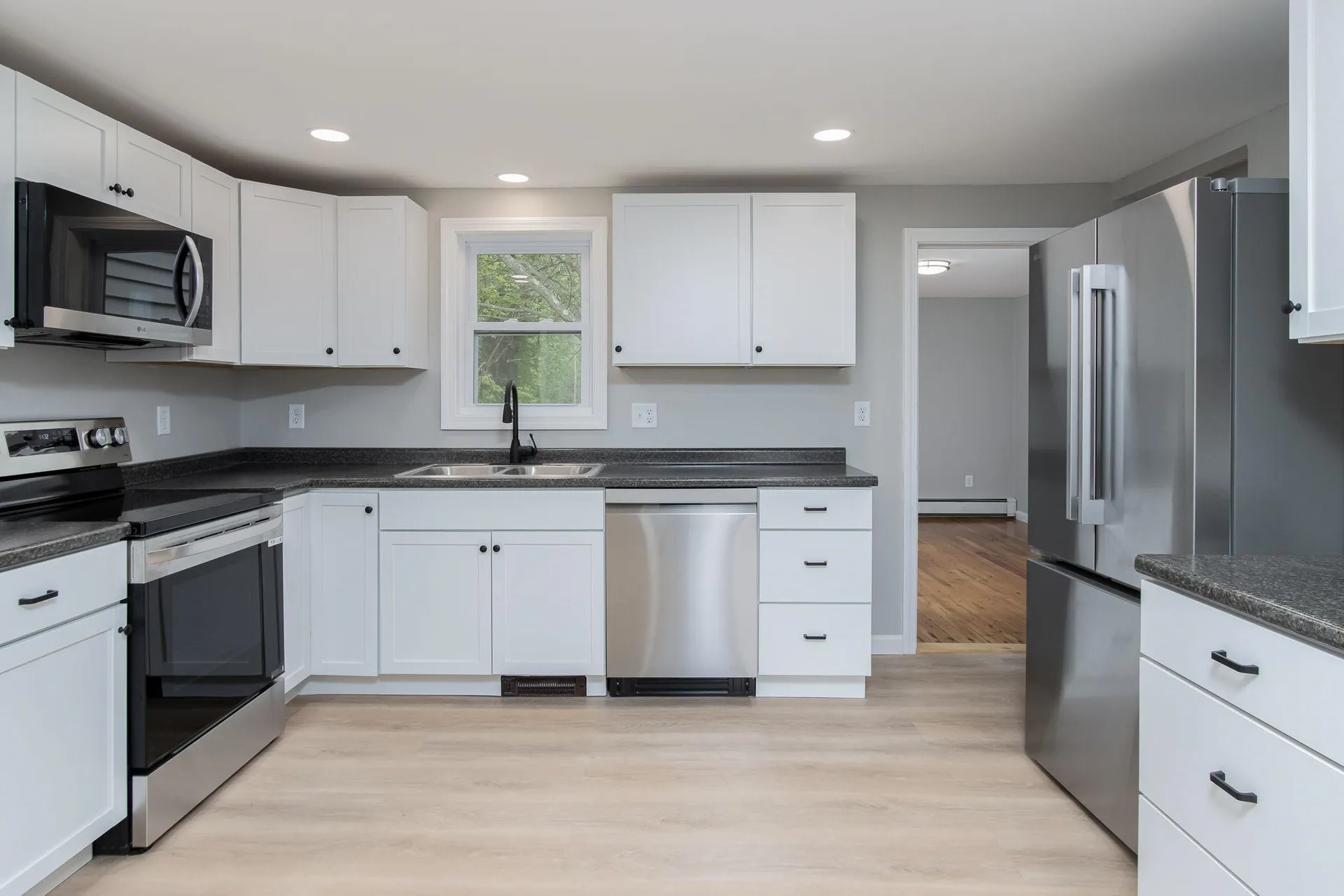 783 Hooksett Road Auburn NH 03032