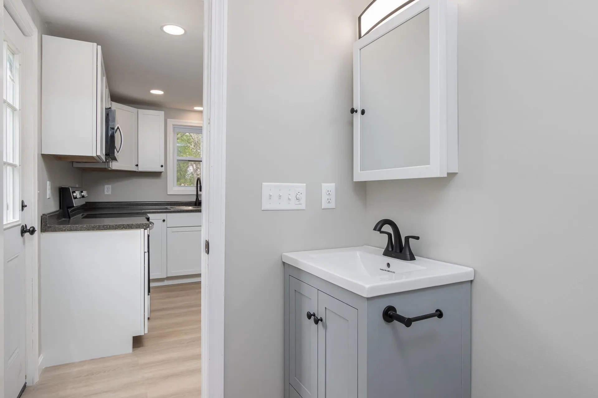 783 Hooksett Road Auburn NH 03032